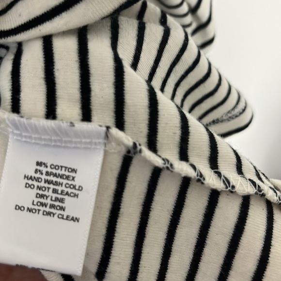 Monteau cream and black striped dress size medium - Picture 3 of 9